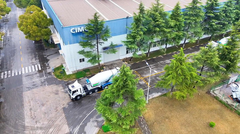 【發(fā)車(chē)新聞】好雨知時(shí)節，攪拌車(chē)的交付！